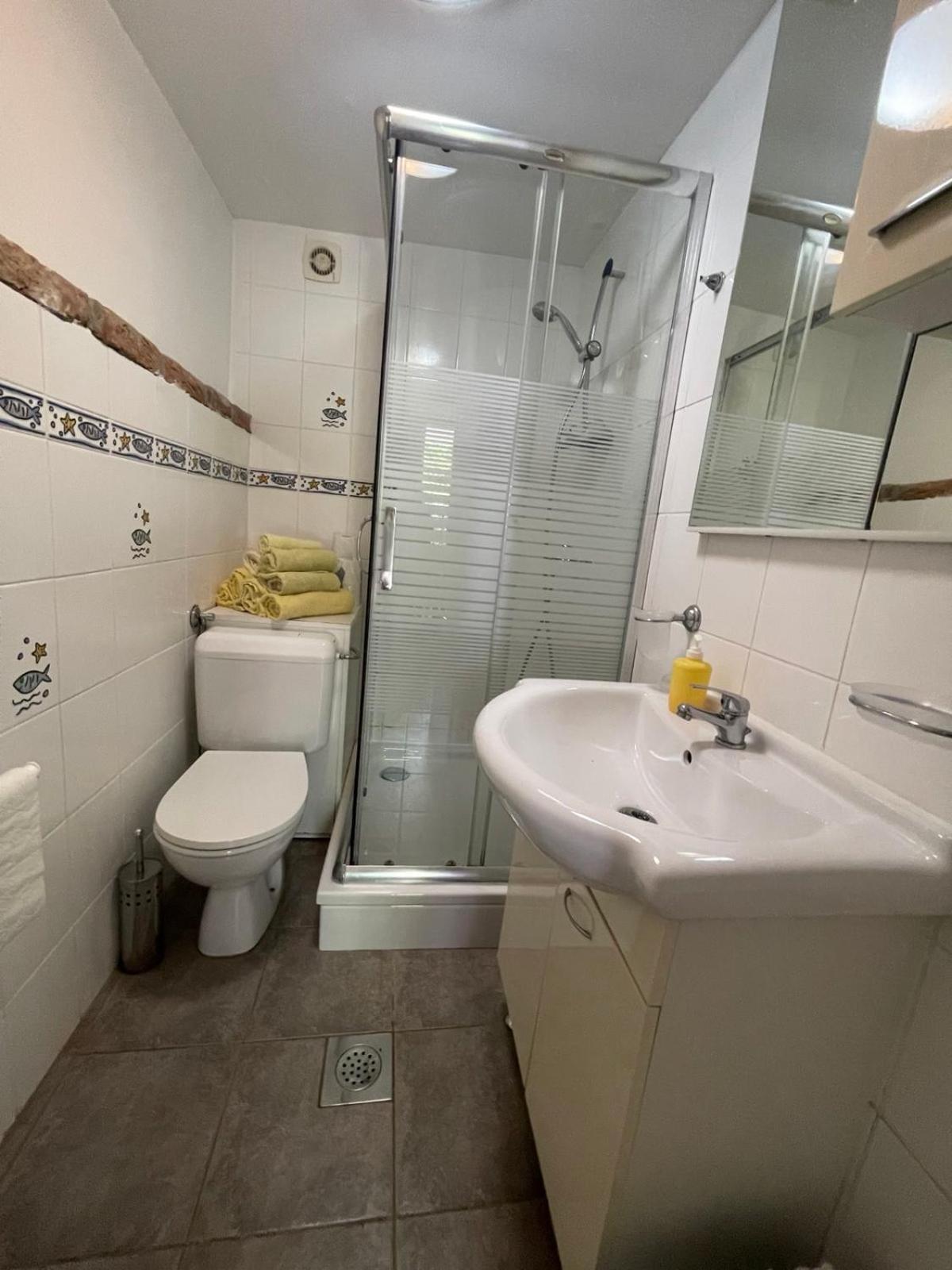 Apartment Kalikut Бели Номер фото